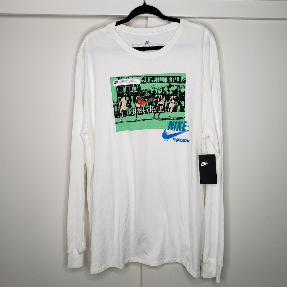 NIKE Stitched "Just Do It" Long Sleeve